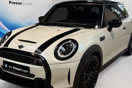 Mini Cooper S 24.407 km 29.490 &euro; Oldenburg 26125