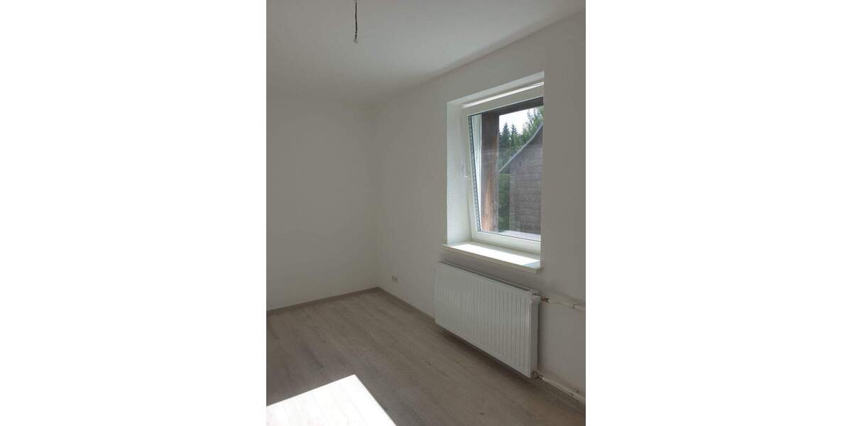 Zimmer Johanngeorgenstadt - 3 Zimmer, 65 m&sup2;, 360&euro; | Angebot:26389545