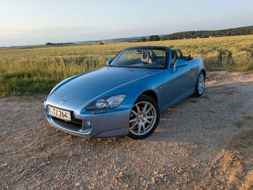 S2000