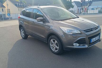 Ford Kuga 154.000 km 5.500 &euro; Schleiden 53937
