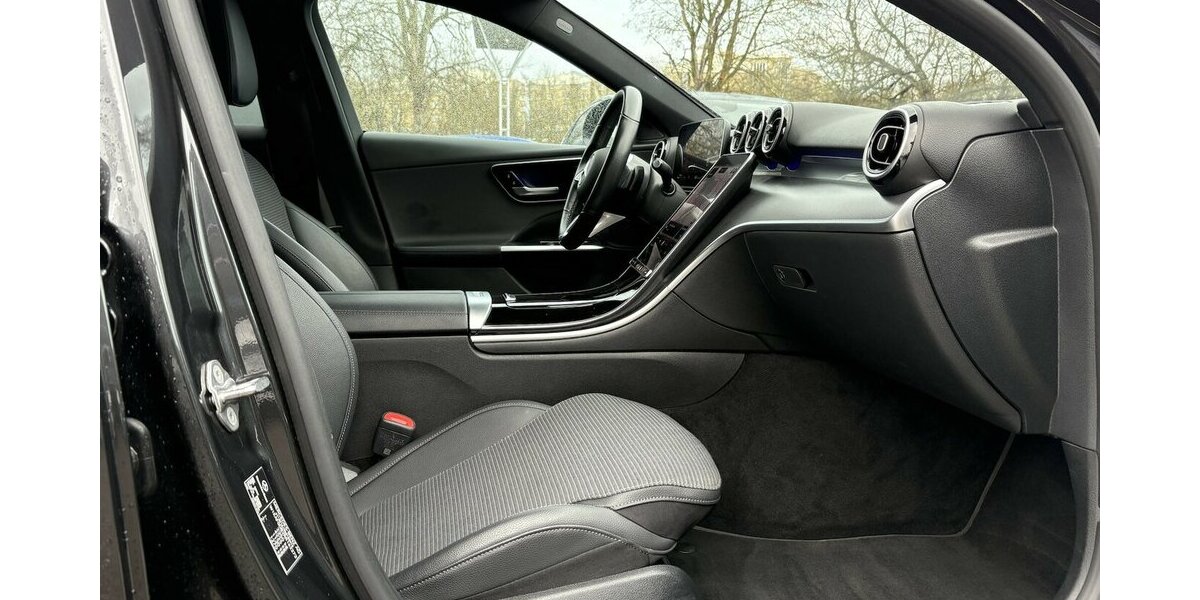 Mercedes-Benz C 200 d/AVANTGARDE/KAMERA/BURMESTER/LED/1.HAND 85.974 km 29.900 &euro; Villingen-Schwenningen 78054