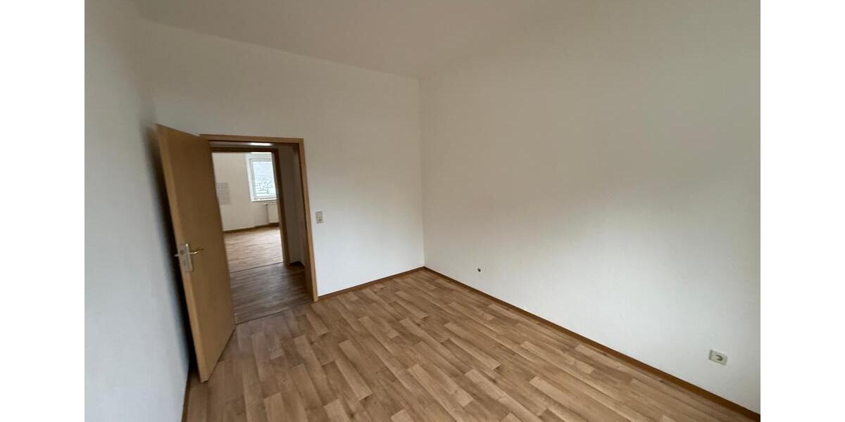 Etagenwohnung Plauen Alt Chrieschwitz - 2 Zimmer, 53 m&sup2;, 265&euro; | Angebot:26300863