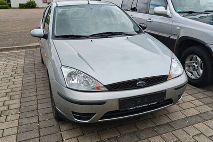 Ford Focus 74.528 km 2.200 &euro; Schwäbisch Hall 74523