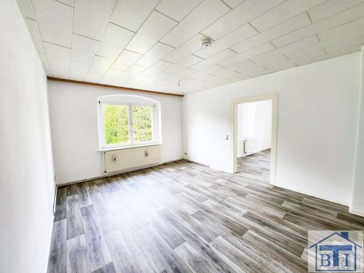 Etagenwohnung Großschönau - 2 Zimmer, 64 m&sup2;, 320&euro; | Angebot:23581971
