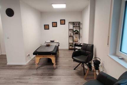 Praxis- Büroräumlichkeiten in Bielefeld-Schildesche zimmer