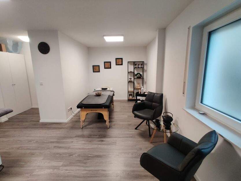 Praxis- Büroräumlichkeiten in Bielefeld-Schildesche zimmer