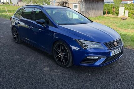 Seat Leon 61.000 km 22.999 &euro; Neuler 73491