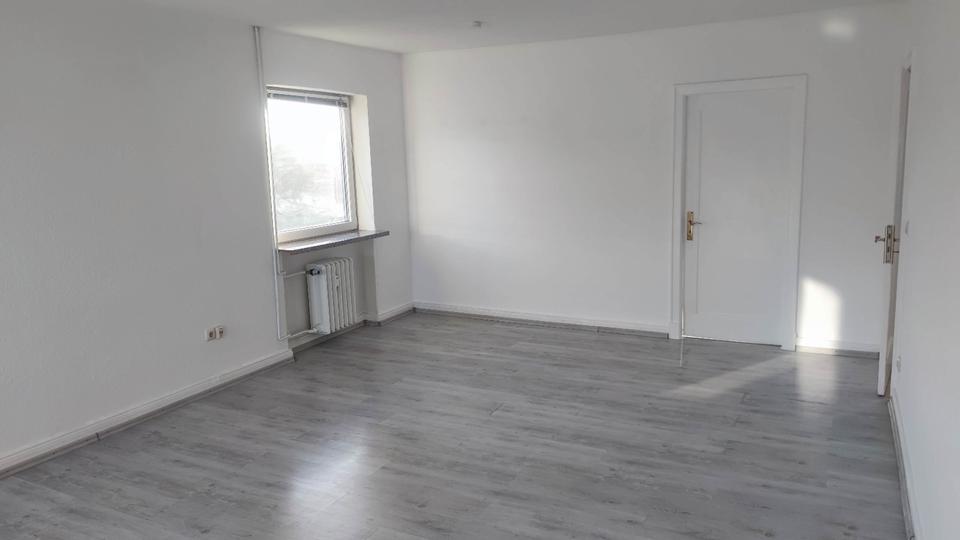 Etagenwohnung Stockelsdorf - 4.5 Zimmer, 95 m&sup2;, 950&euro; | Angebot:25419604