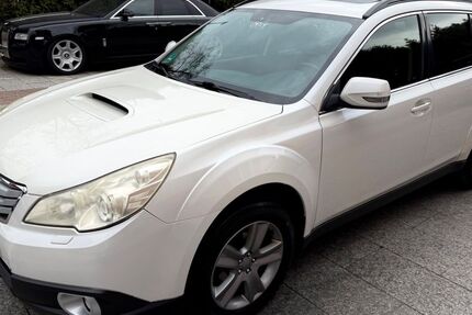 Subaru Outback 256.000 km 3.980 &euro; München 81827