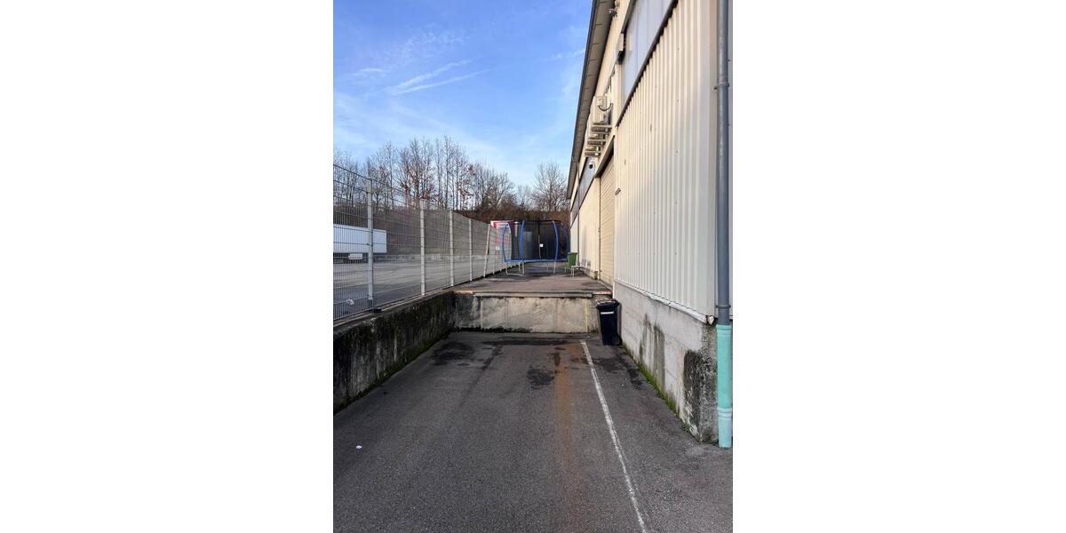 Lagerfläche bis 1000 m² in Öhringen – Nähe A6 zimmer