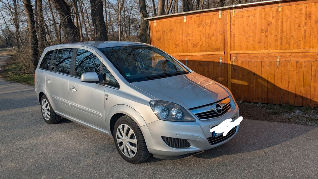 Opel Zafira 143.000 km 3.900 &euro; Puchheim 82178