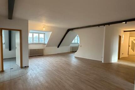 Gewerbeobjekt Hildesheim Oststadt/Stadtfeld - 5 Zimmer, 192 m&sup2;, 790&euro; | Angebot:26086047