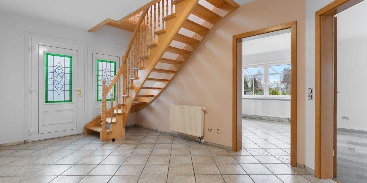 Einfamilienhaus Blomberg - 5 Zimmer, 155 m&sup2;, 399.000&euro; | Angebot:25679589