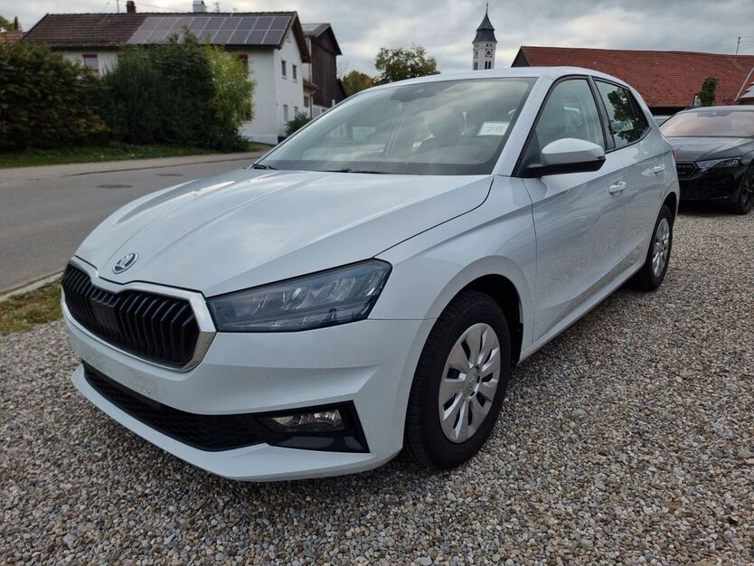 Skoda Fabia 17.400 km 17.990 € Leinau 87666