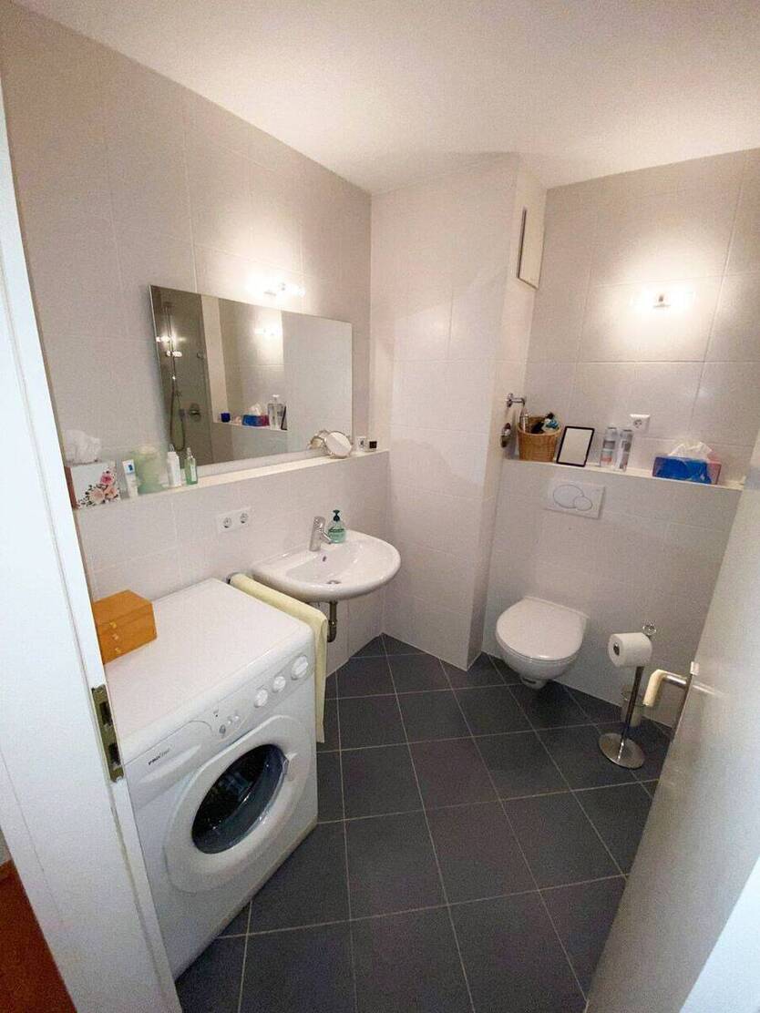 Luxuriöse ETW, S-West, Top Lage, WFL 49,16qm, Bj.88, 1 TG, 1 Kitchenette, üb. Terrasse, Garten, lux. Modern., Parkettböden, kurzf. Bezug 1 zimmer