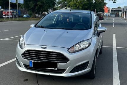 Ford Fiesta 130.000 km 3.800 &euro; Lübeck 23566
