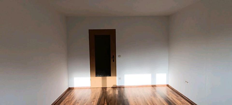 Etagenwohnung Oberkochen - 3 Zimmer, 77 m&sup2;, 1.100&euro; | Angebot:26247557