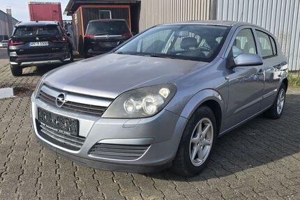 Opel Astra 121.931 km 3.300 € Waiblingen Neustadt ( 15 km von Stuttgart ) 71336