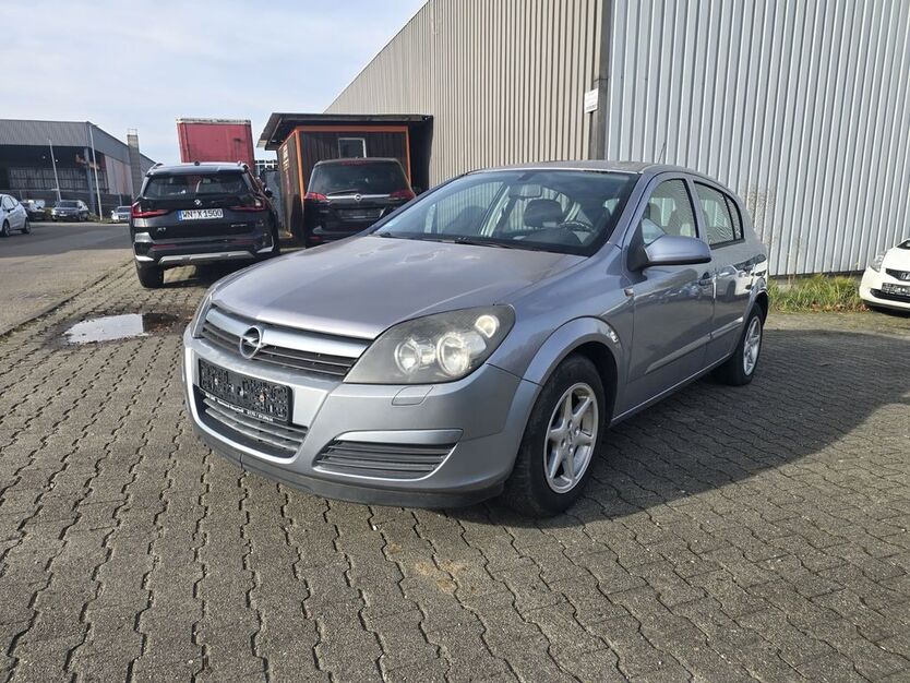 Opel Astra 121.931 km 3.300 € Waiblingen Neustadt ( 15 km von Stuttgart ) 71336