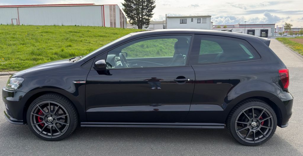 VW Polo 101.900 km 12.990 &euro; Singhofen 56379