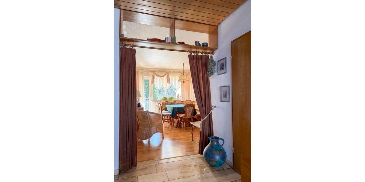 Einfamilienhaus Alsfeld - 8.5 Zimmer, 262 m&sup2;, 475.000&euro; | Angebot:25936660