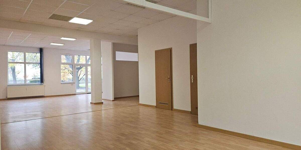 Gewerbeobjekt Senftenberg - 700&euro; | Angebot:25735419