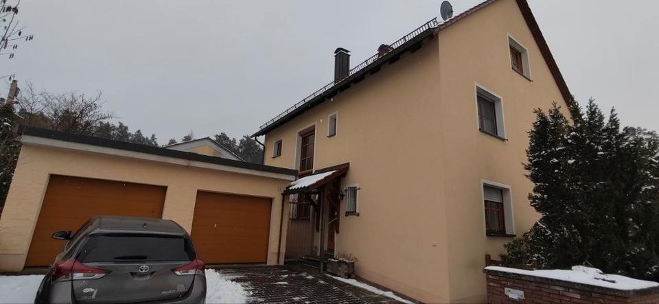 Einfamilienhaus Roth - 7 Zimmer, 180 m&sup2;, 599.000&euro; | Angebot:26788050