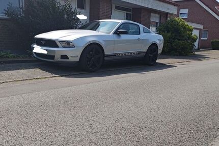 Ford Mustang 130.000 km 13.850 &euro; Versmold 33775