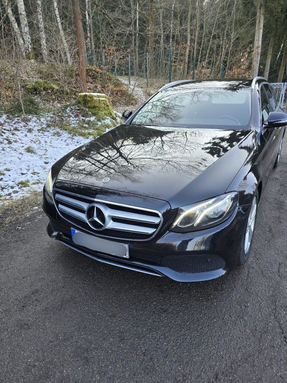 E 220