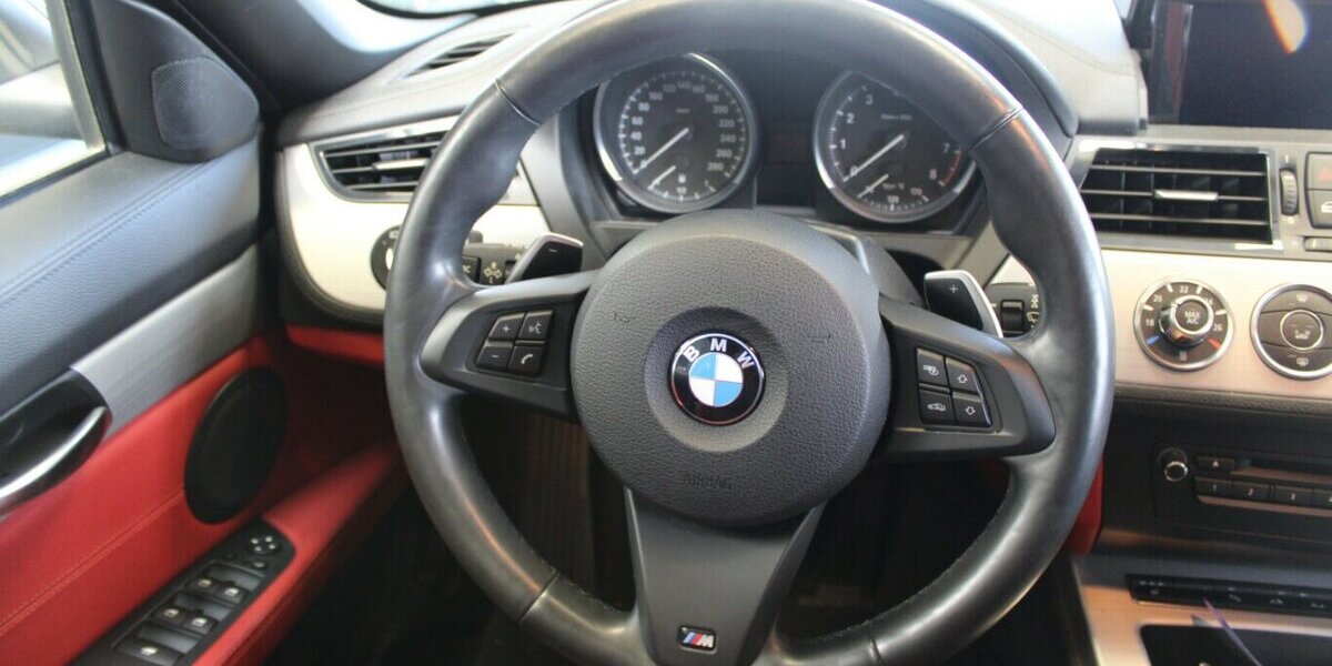 BMW Z4 sDrive28i Aut.- WENIG KM - 10.923 km 27.980 &euro; Euskirchen 53881