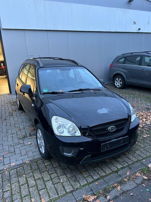 Kia Carens 220.000 km 1.900 € Geldern 47608