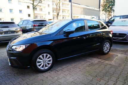 Seat Ibiza 37.950 km 16.450 &euro; Berlin-Tempelhof 12105