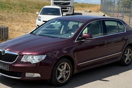 Skoda Superb 327.000 km 1.600 &euro; Dotternhausen 72359