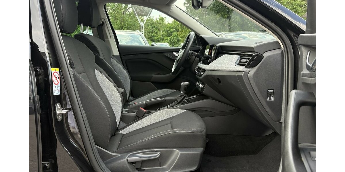 Skoda Kamiq Selection KAMERA/CARPLAY/DAB/DSG/KEYLESS 12.696 km 22.900 &euro; Villingen-Schwenningen 78054