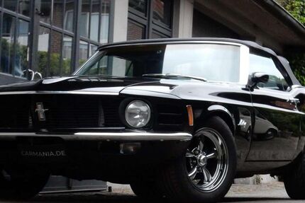 Ford Mustang 48.964 km 33.300 € Hamburg 22179