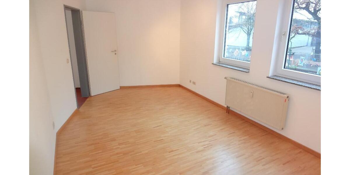 2 ZKBB* KFZ-Stell* max. 1 Pers* kl. EBK* Wannenbad* Parketboden* S-W BalkonLoggia* DA-Bessungerstr. - Etagenwohnung Darmstadt / Bessungen Bessungen | Angebot:27092927