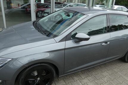 Seat Leon 125.000 km 9.490 &euro; Bergkamen 59192