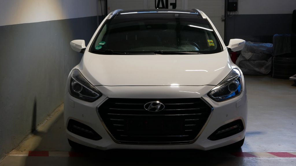 Hyundai i40 199.990 km 6.490 &euro; Hagenbach 76767
