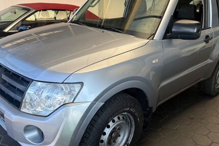 Mitsubishi Pajero 189.000 km 9.799 &euro; Münzenberg Gambach 35516