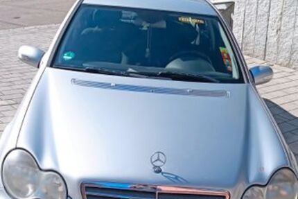 Mercedes-Benz C 180 217.000 km 5.300 € Murg 79730