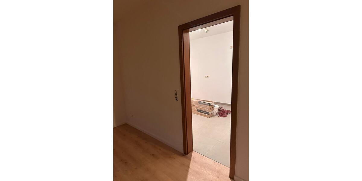 Schöne sanierte Wohnung in Kreuzau mit Balkon und Parkplatz 3 zimmer