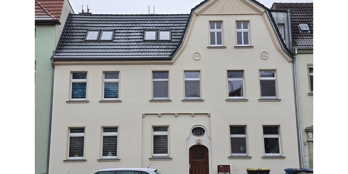Neuvermietung nach Komplettsanierung 2-Raum-Wohnung DG Westend 2 zimmer