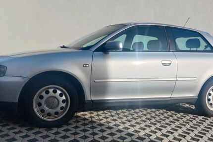 Audi A3 211.000 km 800 &euro; Hoppstädten 55768