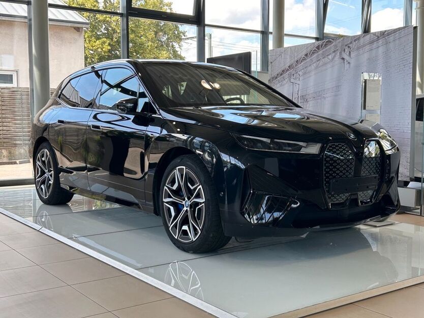 BMW iX 17.550 km 55.680 € Lippstadt 59557