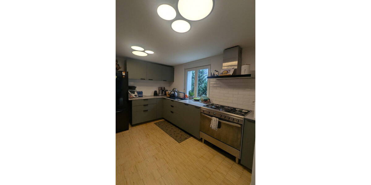 Einfamilienhaus Korntal-Münchingen Kallenberg - 8 Zimmer, 250 m&sup2;, 850.000&euro; | Angebot:26318854