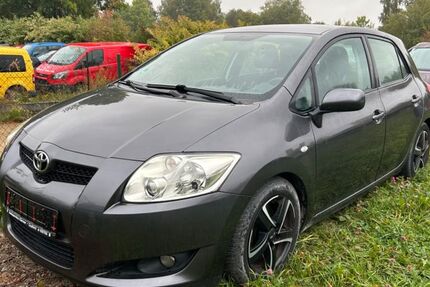 Toyota Auris 243.000 km 2.490 € Chemnitz 09114