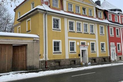 Haus Rehau - 12 Zimmer, 331 m&sup2;, 159.000&euro; | Angebot:25392276