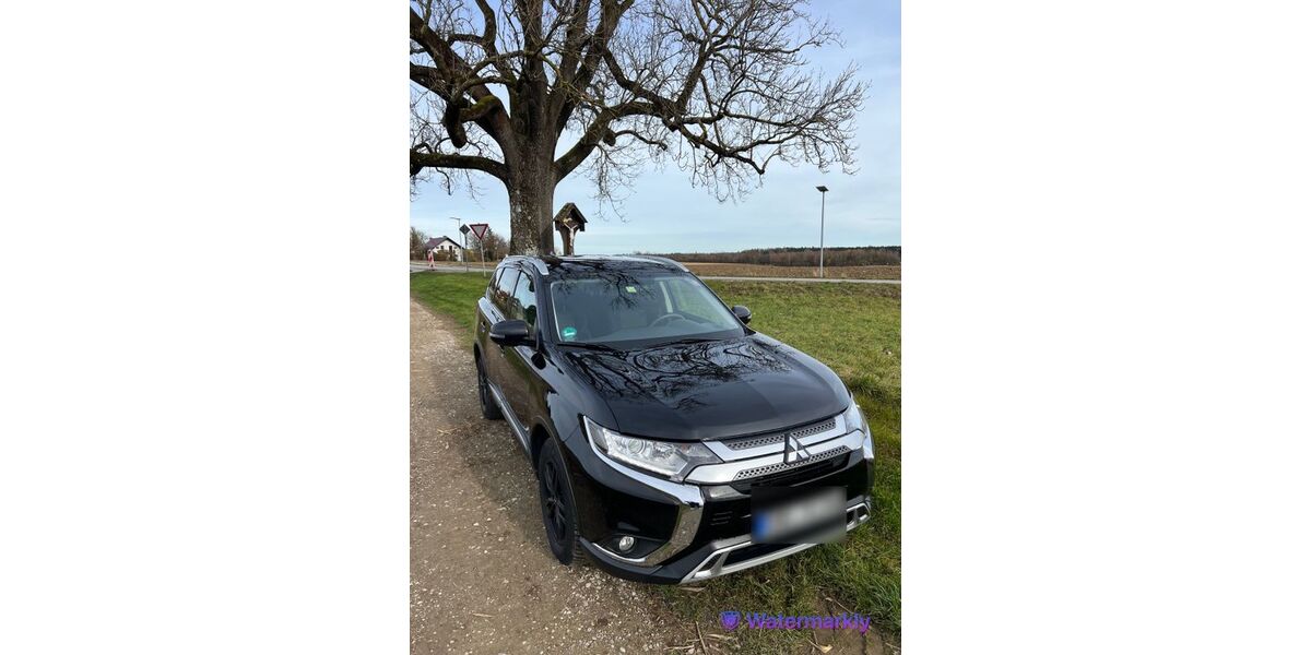 Mitsubishi Outlander 92.000 km 16.900 &euro; Baldham 85598
