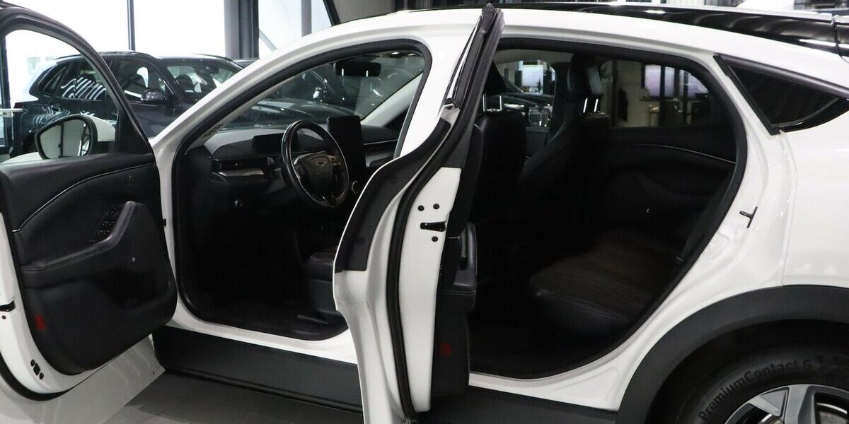 Ford Mustang Mach-E BANG & OLUFSEN / VIRTUAL COCKPIT 75.000 km 23.991 &euro; Hamm 59077