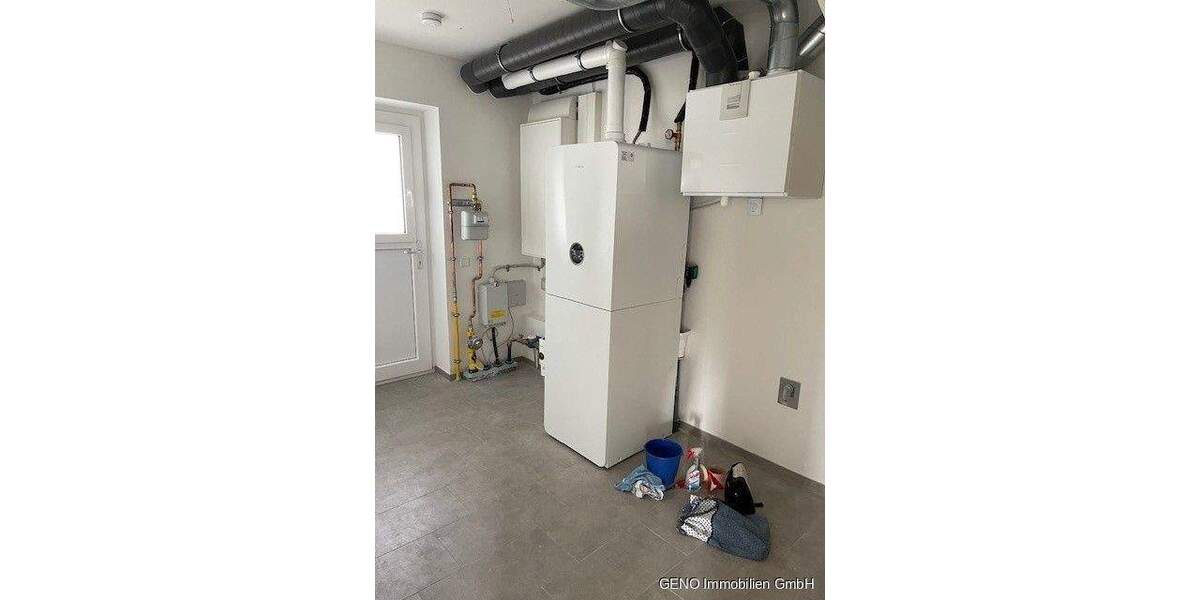 Attraktive Doppelhaushälte zu vermieten 6 zimmer